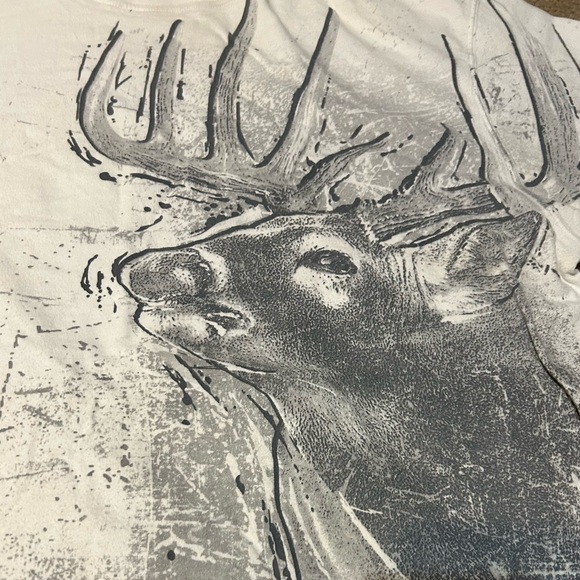 Legendary XL Deer Buck Graphic Tee Distressed Camo Trim Hunting - Picture 3 of 14